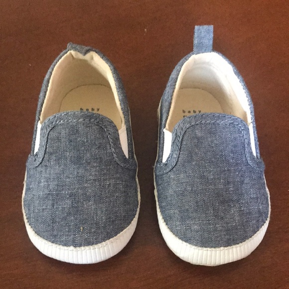 GAP Other - Baby Gap slip on shoes 6-12months